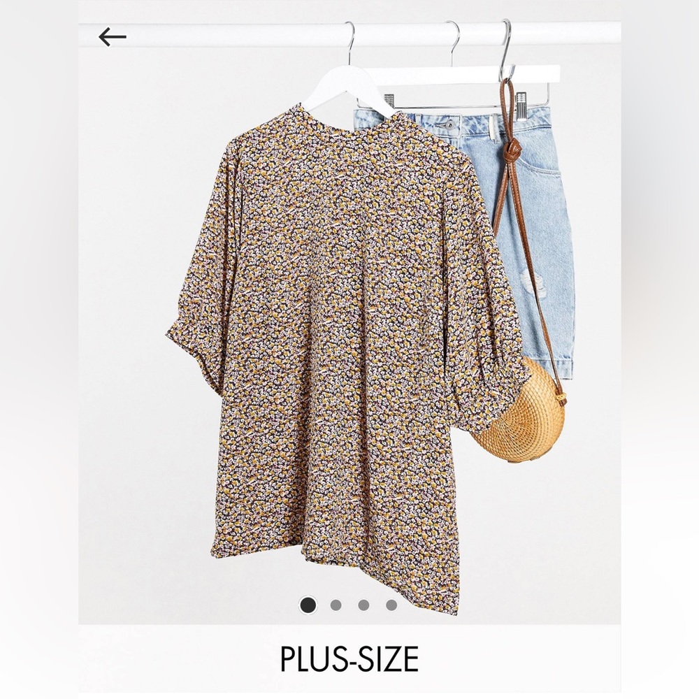 Curve high neck blouse in floral print size 2X short sleeves